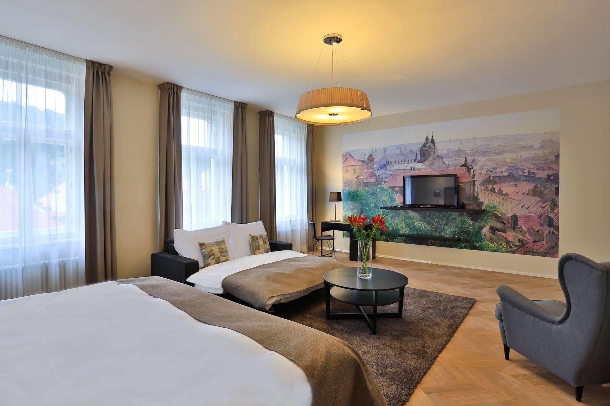 James Hotel & Apartments Praga Exterior foto
