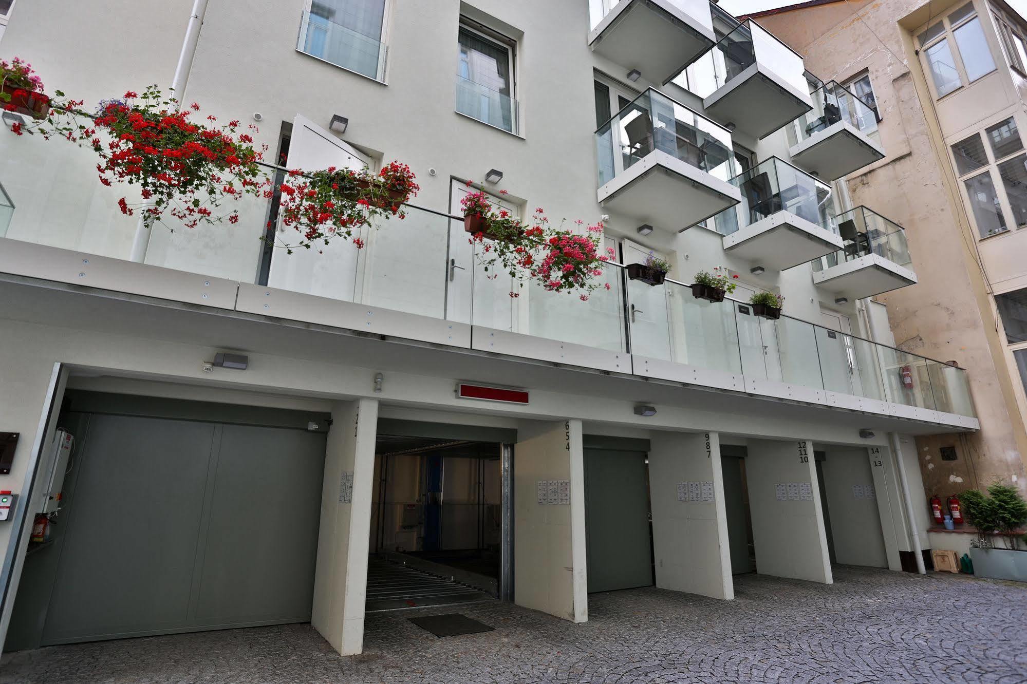 James Hotel & Apartments Praga Exterior foto