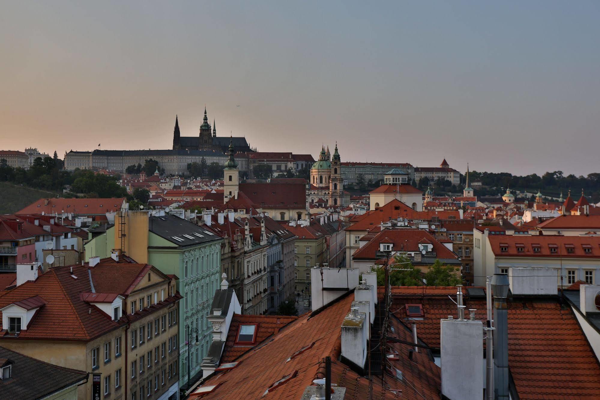 James Hotel & Apartments Praga Exterior foto